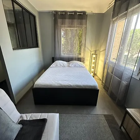 Jaccuzzi A 2 Min Davignon Apartment